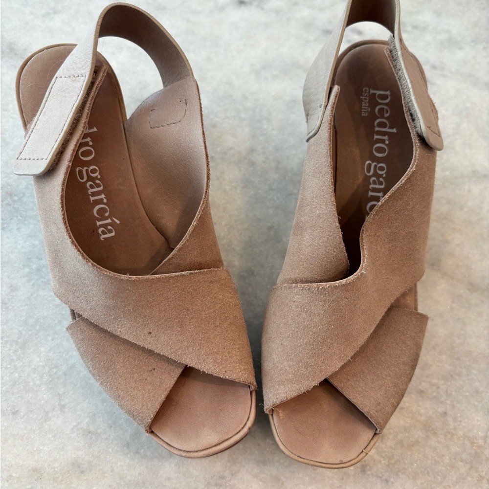 Pedro Garcia Women's Tan Suede Sandals